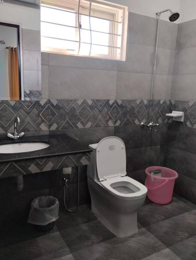 Itl Guesthouse Равалпинди Экстерьер фото